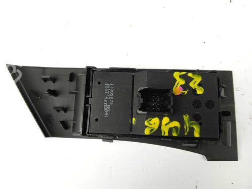 Left front window switch OPEL ASTRA J GTC | BP14848724I27 - Image 2