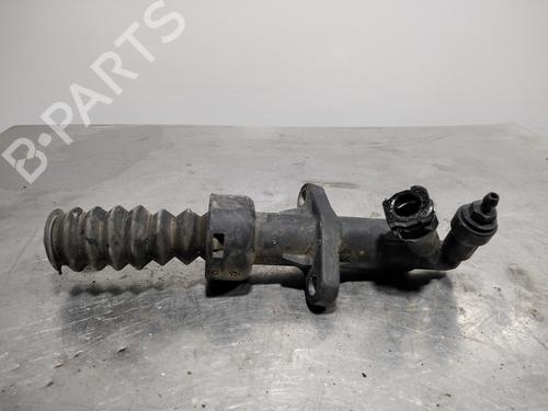Used Clutch slave cylinder Clutch slave cylinder PEUGEOT PARTNER Box Body/MPV 1.6 HDi (90 hp) 14349106 14349106
