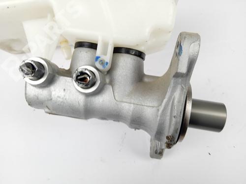 Brake master cylinder CITROËN C-ELYSEE (DD_) | BP11537213M77