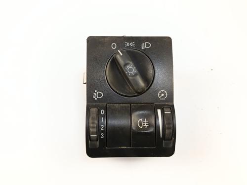 Used Headlight switch Headlight switch OPEL COMBO Tour 1.7 DTI 16V (75 hp) 34138118 34138118