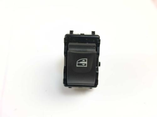 Comutador vidro trás esquerdo Comutador vidro trás esquerdo DACIA DUSTER (HM_) 1.3 TCe 150 (HMM3) (150 hp) 31838147 31838147