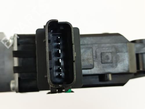 Left front window motor HYUNDAI i30 (PDE, PD, PDEN) 2.0 N | BP33469800E21 - Image 3