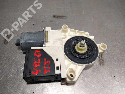 Used Left rear window motor RENAULT MEGANE III Grandtour (KZ0/1) [2008-2016]  10143368