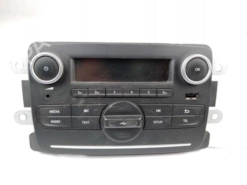 Used Radio Radio DACIA SANDERO II 1.5 Blue dCi 95 (B8JL) (95 hp) 24611945 24611945