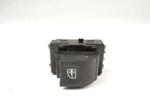 Used Left rear window switch Left rear window switch RENAULT MEGANE IV Hatchback (B9A/M/N_) [2015-2026] 16067925 16067925