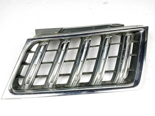 Used Grille Grille 10227121 10227121