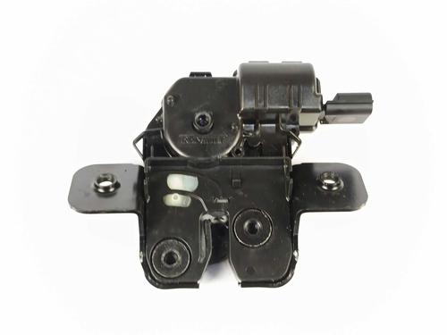 tailgate-lock-nissan-juke-f16_-2019-36997916 main image