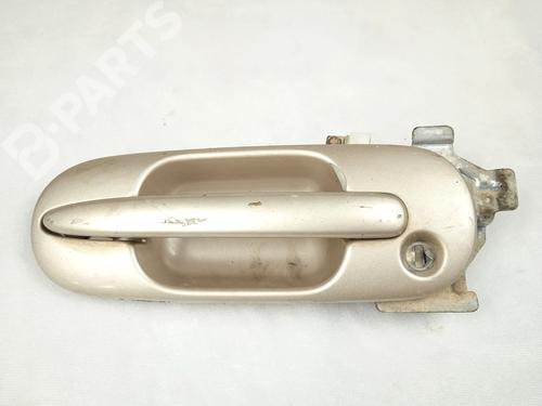 Used Front left exterior door handle HONDA CR-V I (RD) 2.0 16V 4WD (RD1, RD3) (147 hp) 10698280