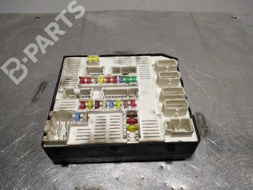 Used Fuse box RENAULT MEGANE III Coupe (DZ0/1_) [2008-2016]  10143041