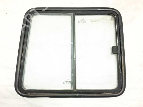 Used Rear left door window Rear left door window 37174787 37174787