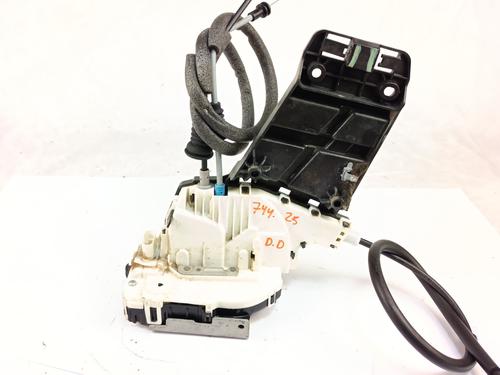 Højre fortil lås JEEP COMPASS (MP, M6, MV, M7) 1.4 MultiAir (140 hp) 30790859