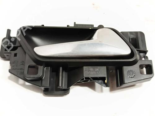Used Rear right interior door handle Rear right interior door handle 26557046 26557046