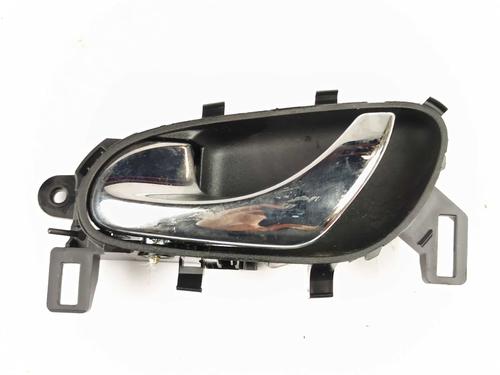 Used Front left interior door handle Front left interior door handle 30435015 30435015