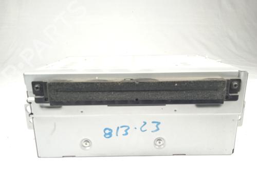 Used Radio VOLVO V60 I (155) D3 (150 hp) 16935600