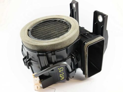 radiator-fan-toyota-yaris-_p13_-2010-2011-2012-2013-2014-2015-2016-2017-2018-2019-2020-28514839 main image