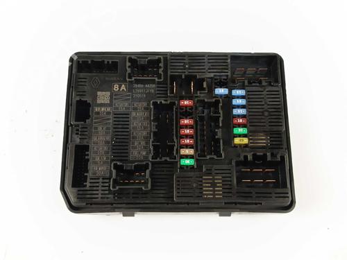 Used Fuse box Fuse box 33127928 33127928
