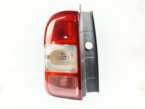 Feu arrière gauche DACIA DUSTER (HS_) 1.5 dCi (109 hp) 31882847