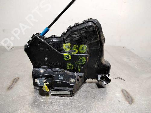 front-left-lock-toyota-auris-_e18_-6904002211-2012-2013-2014-2015-2016-2017-2018-9978724 main image