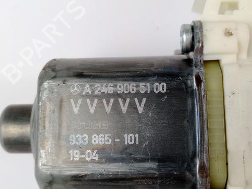 Left front window motor MERCEDES-BENZ GLA-CLASS (X156) GLA 200 CDI / d (156.908) | BP25866886E21 