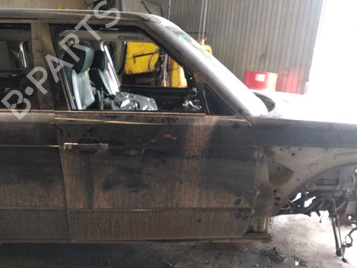 Used Right front door LAND ROVER RANGE ROVER III (L322) 3.6 D 4x4 (272 hp) 18734973