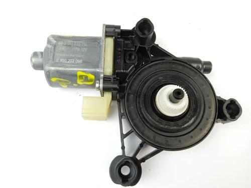 Used Right rear window motor Right rear window motor VW TIGUAN (AD1, AX1) 2.0 TDI (150 hp) 13744332 13744332