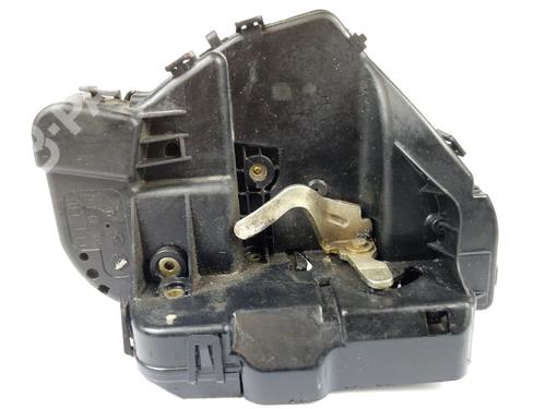 Used Rear left lock Rear left lock MERCEDES-BENZ C-CLASS (W203) [2000-2007] 10720940 10720940