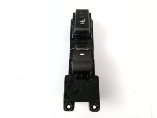 Used Right rear window switch HYUNDAI TUCSON (TL, TLE) 1.6 CRDi (116 hp) 25593444