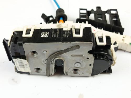 Front right lock MERCEDES-BENZ CLA Coupe (C117) CLA 200 CDI / d (117.308) | BP29123656C97 
