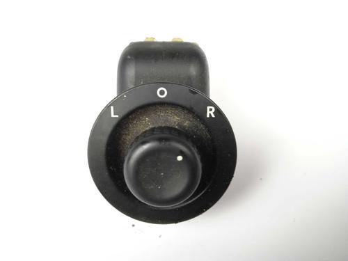 mirror-switch-chrysler-300c-lx-le-04602788aa-2004-11806258 main image