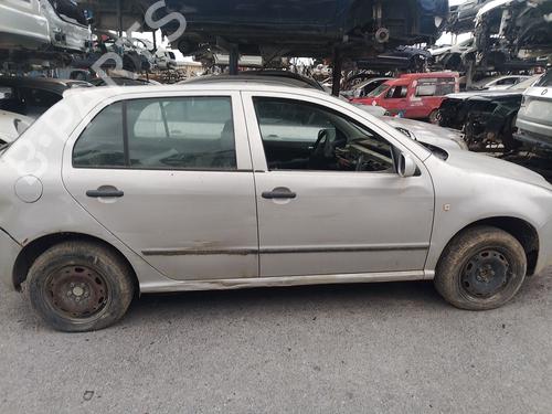 Brugte SKODA FABIA I (6Y2) 1.4 TDI (75 hp) 4239715