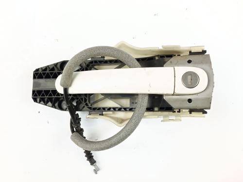 Used Front left exterior door handle SKODA RAPID (NH3, NK3, NK6) 1.6 TDI (105 hp) 31680537