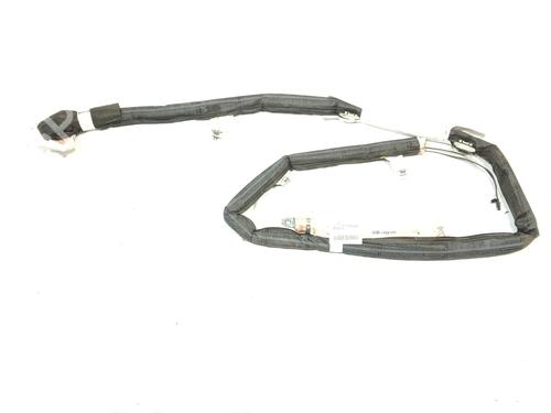 Used Right curtain airbag PEUGEOT 5008 II (MC_, MJ_, MR_, M4_) 1.2 THP (MRHNYH, MRHNYW, MRHNSJ, MRHNSU, MRHNSM) (131 hp) 15766223