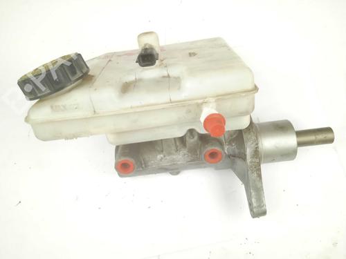 Used Brake master cylinder Brake master cylinder RENAULT MASTER III Van (FV) 2.3 dCi 125 FWD (FV0C, FV0D, FV0G, FV0H, FV0J, FV0K,... (125 hp) 19677876 19677876