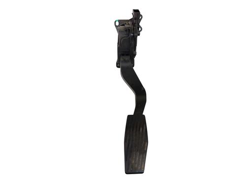 pedal-fiat-tipo-saloon-356_-357_-2015-33246645 main image