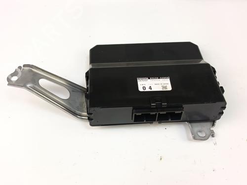 Used Electronic module Electronic module TOYOTA YARIS (_P21_, _PA1_, _PH1_) 1.6 GR 4WD (GXPA16) (261 hp) 34495211 34495211