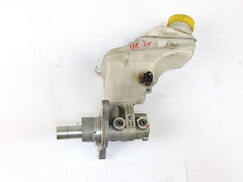 brake-master-cylinder-fiat-500l-351_-352_-2012-32733108 main image