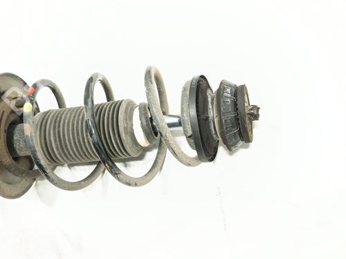 Schokbreker rechts voor NISSAN JUKE (F16_) 1.0 | BP30745560M17