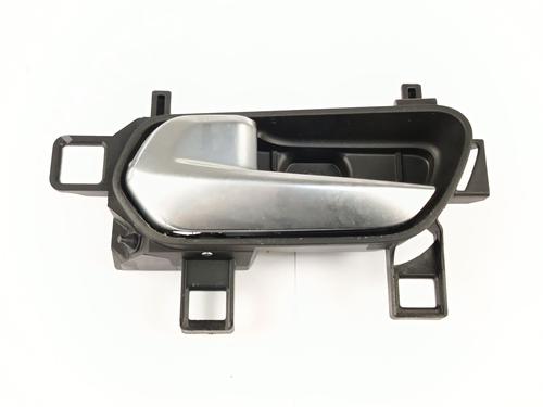 Used Front left interior door handle Front left interior door handle NISSAN JUKE (F16_) 1.0 (114 hp) 34137786 34137786