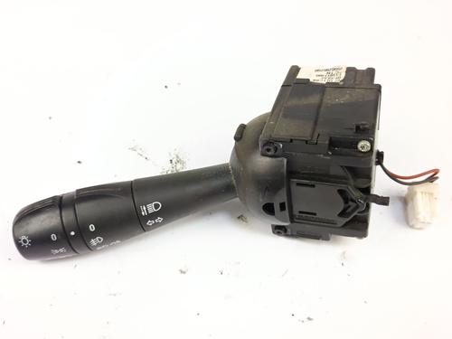 Used Headlight switch DACIA SANDERO II TCe 90 (B8M1, B8MA, B8AC) (90 hp) 30642291
