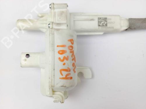 Used Electronic module Electronic module MERCEDES-BENZ GLC (X253) 200 d 4-matic (253.916) (163 hp) 17631384 17631384