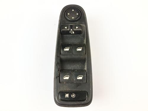 Used Left front window switch CITROËN C4 Grand Picasso I (UA_) 2.0 HDi 138 (136 hp) 28515290
