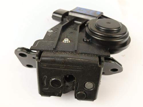 Used Tailgate lock TOYOTA AURIS (_E15_) 1.4 D-4D (NDE150_, NDE150R) (90 hp) 28515050