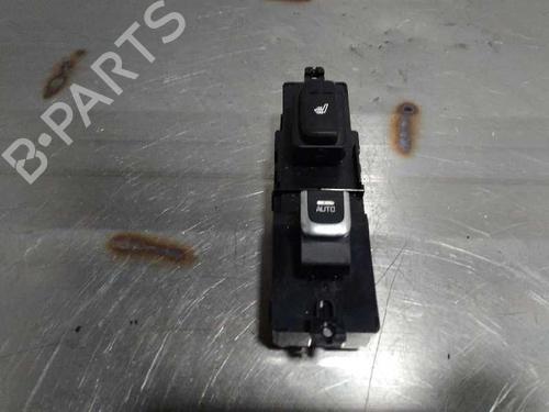 Used Right rear window switch Right rear window switch KIA SORENTO II (XM) [2009-2016] 10752220 10752220