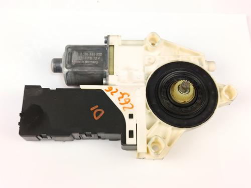 Used Left front window motor Left front window motor PEUGEOT 407 (6D_) 2.0 HDi 135 (6DRHRH, 6DRHRE, 6DRHRG, 6DRHRJ) (136 hp) 34350953 34350953