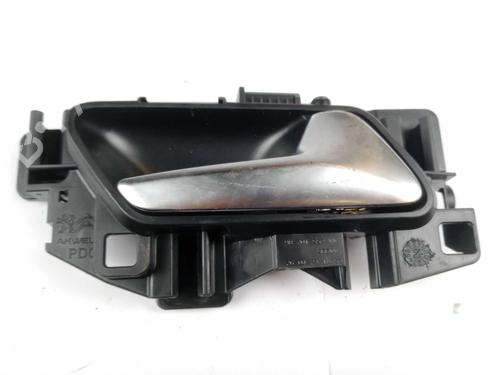 Used Rear right interior door handle Rear right interior door handle PEUGEOT 208 II (UB_, UP_, UW_, UJ_) 1.2 PureTech 100 (101 hp) 18484797 18484797
