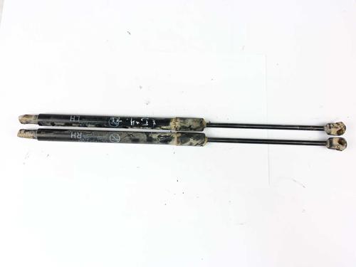 tailgate-lift-support-hyundai-i30-pde-pd-pden-2016-33027979 main image