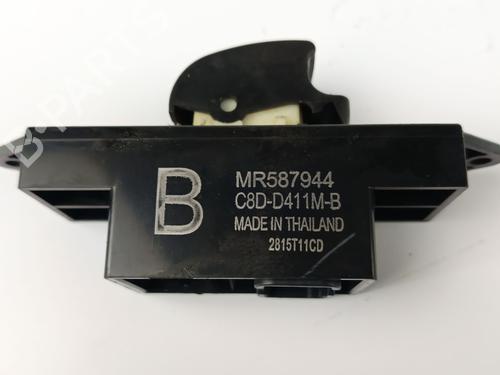 Interrupteur de vitre arrière droite MITSUBISHI ASX (GA_W_)  | BP30518625I28 