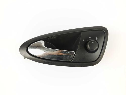 Used Front left interior door handle Front left interior door handle 37174803 37174803
