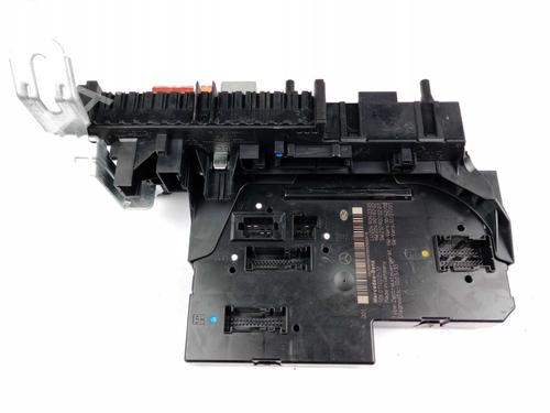 Used Fuse box Fuse box MERCEDES-BENZ C-CLASS (W204) C 200 CDI (204.001) (136 hp) 18411333 18411333