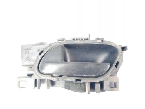 Used Front left interior door handle Front left interior door handle 21271880 21271880